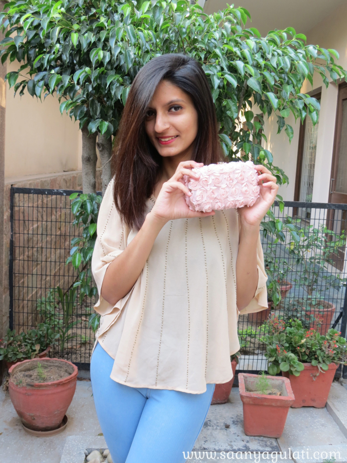 Wild Rose Peach, Clutches